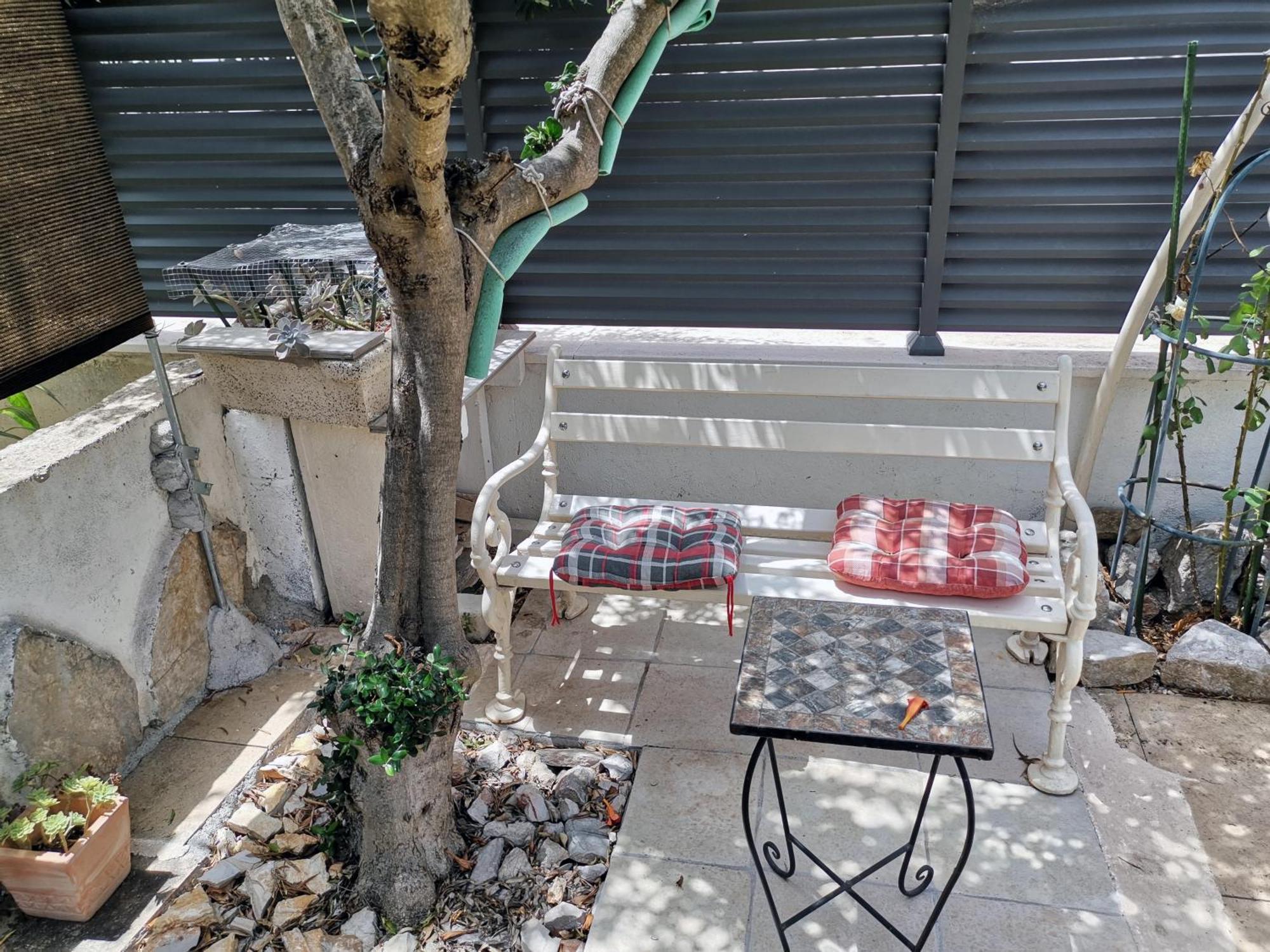 Apartment Alena With Terrace And Garden Center Jelsa Jelsa  Exterior photo